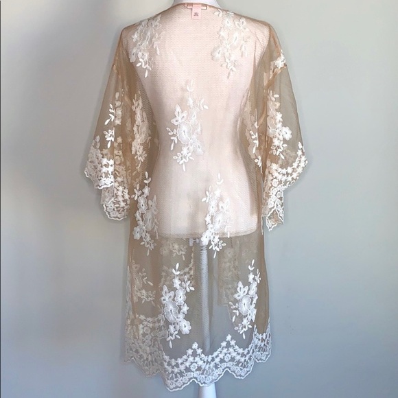 Victoria’s Secret Dream Angels Embroidered Robe - Picture 6 of 7